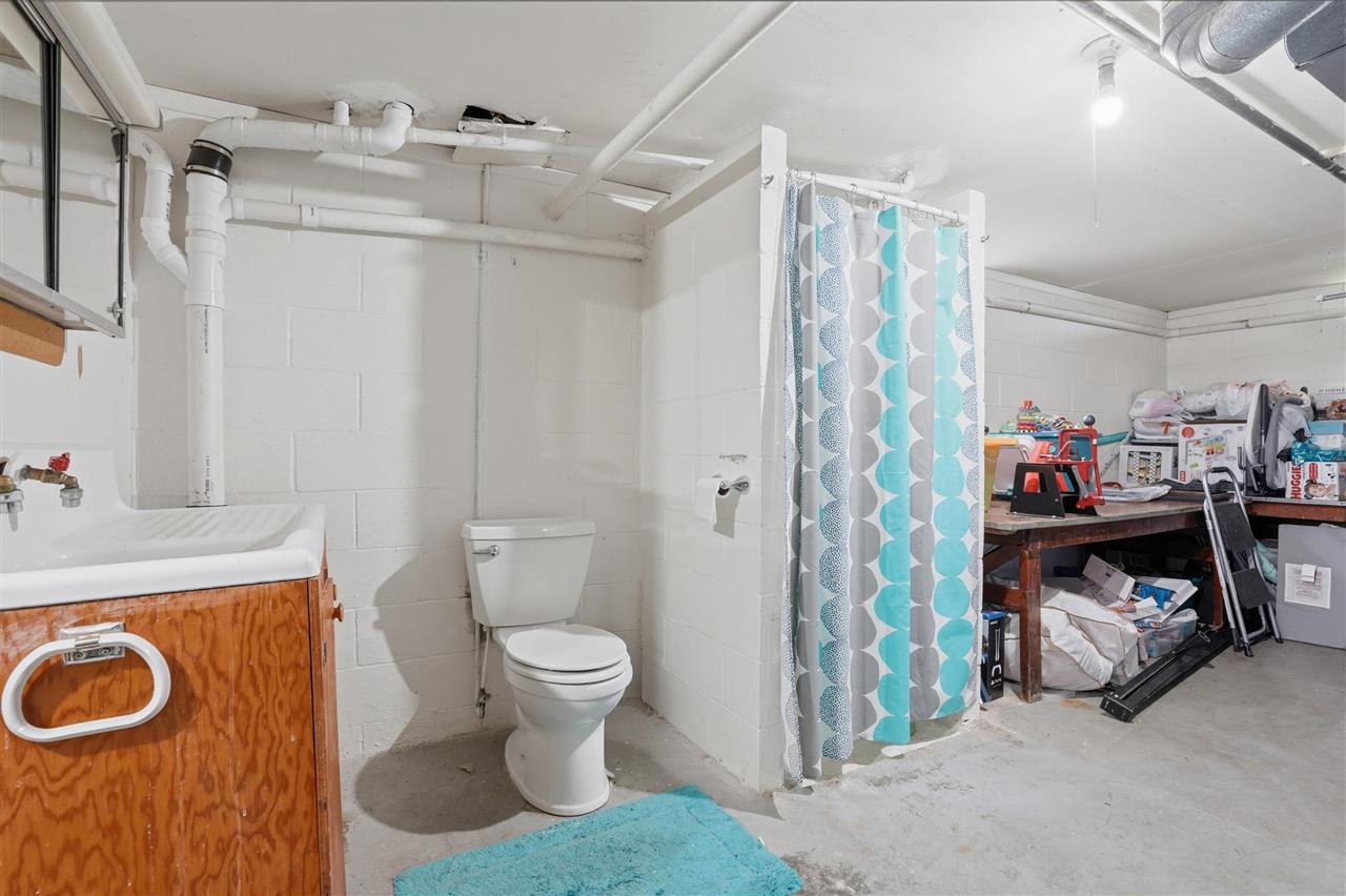 203 E Penn Street Williamsburg IA 52361