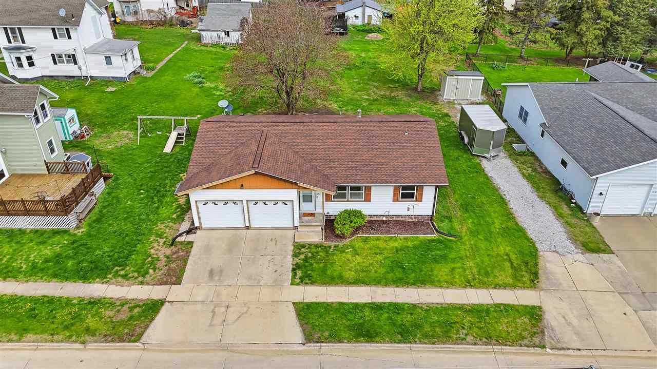 203 E Penn Street Williamsburg IA 52361