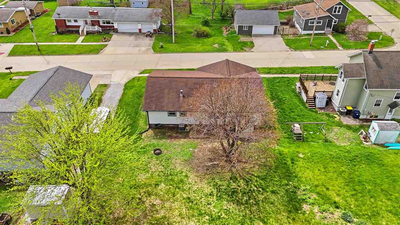203 E Penn Street Williamsburg IA 52361