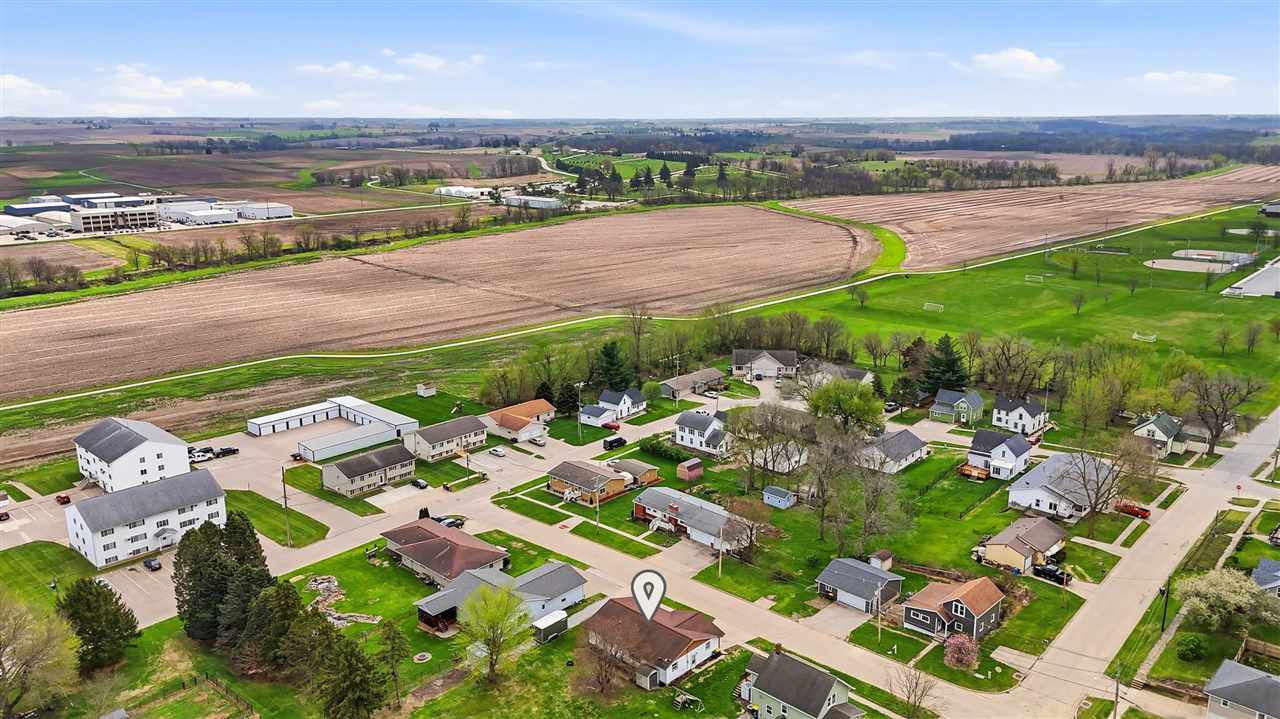 203 E Penn Street Williamsburg IA 52361