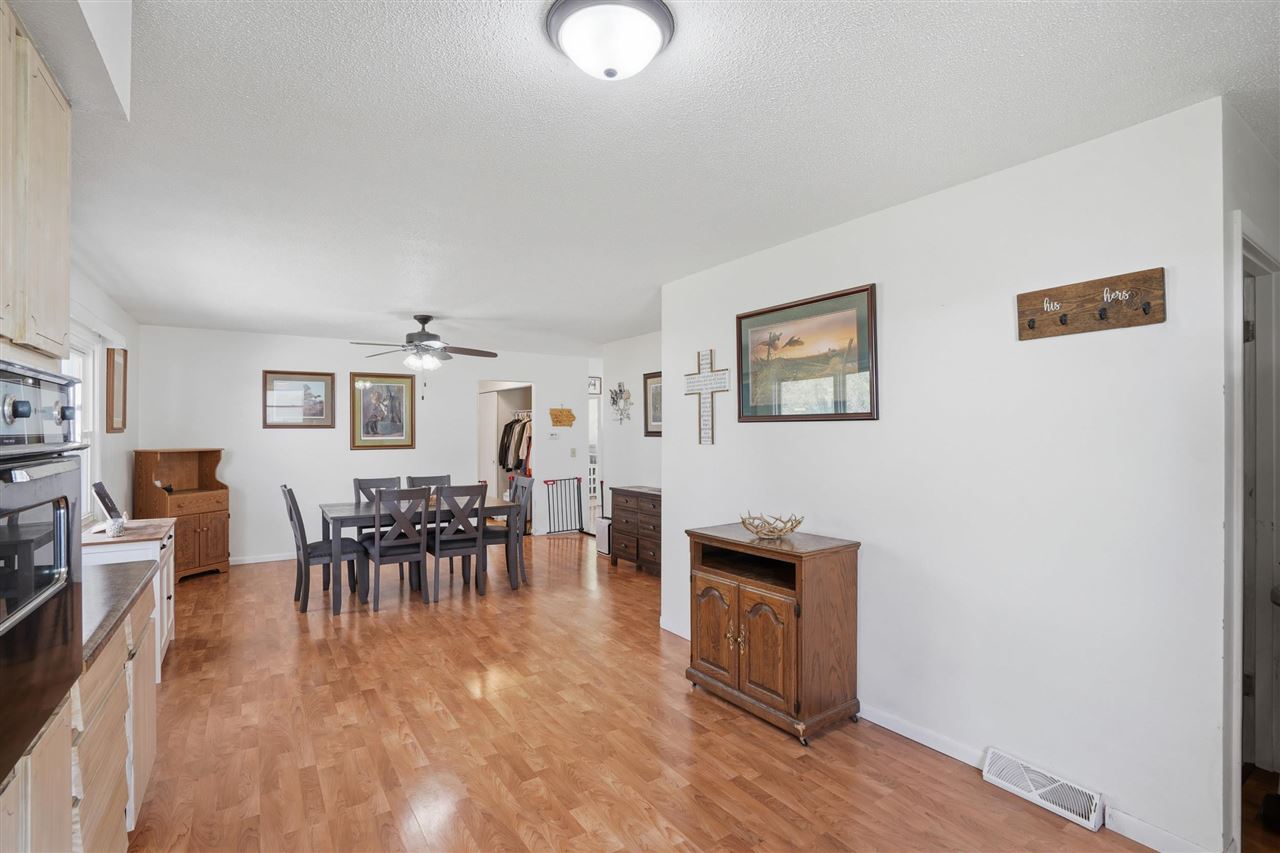 203 E Penn Street Williamsburg IA 52361