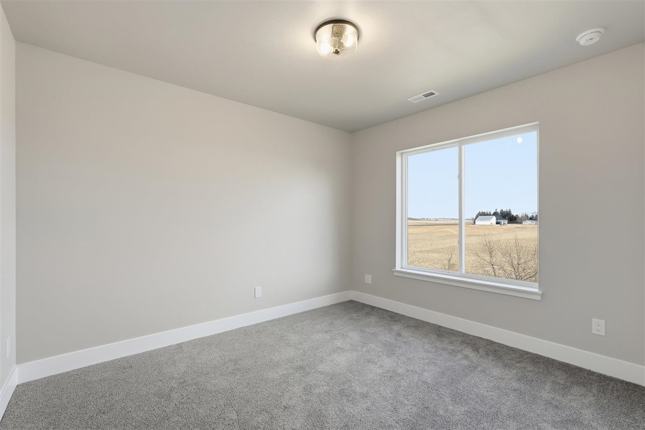 808 Crestview Drive Solon IA 52333