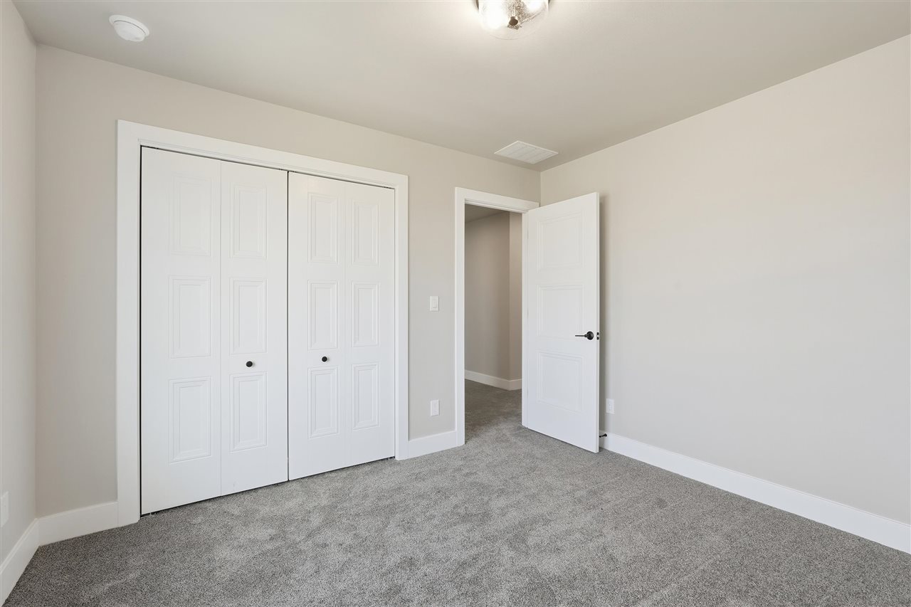 808 Crestview Drive Solon IA 52333