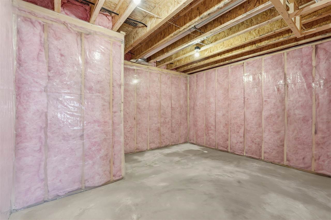 808 Crestview Drive Solon IA 52333