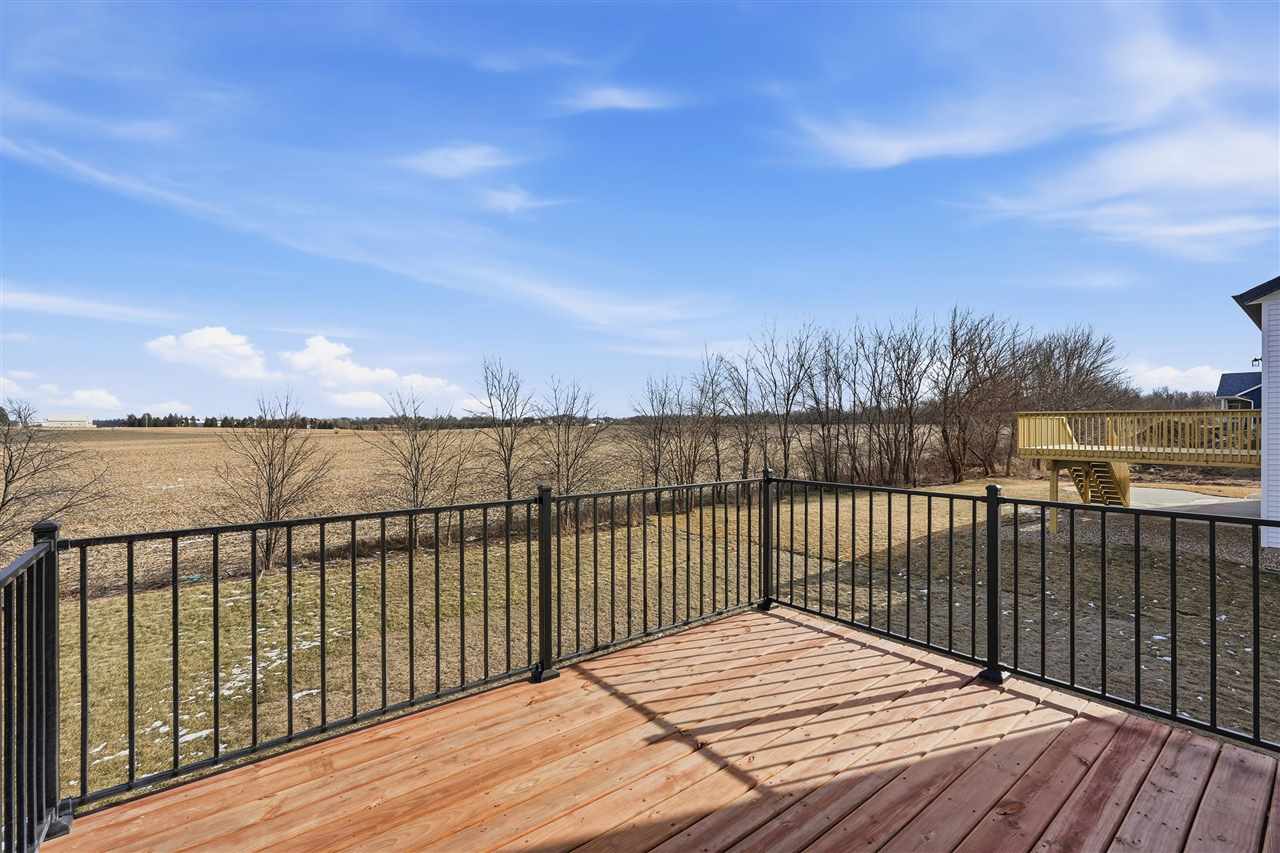 808 Crestview Drive Solon IA 52333
