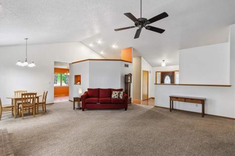 228 Scott Drive West Branch IA 52358