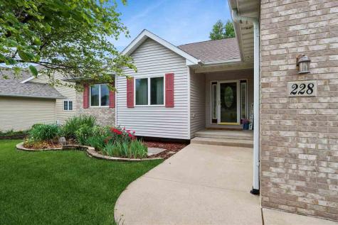 228 Scott Drive West Branch IA 52358