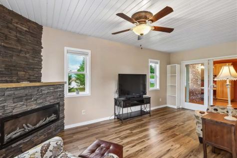 228 Scott Drive West Branch IA 52358