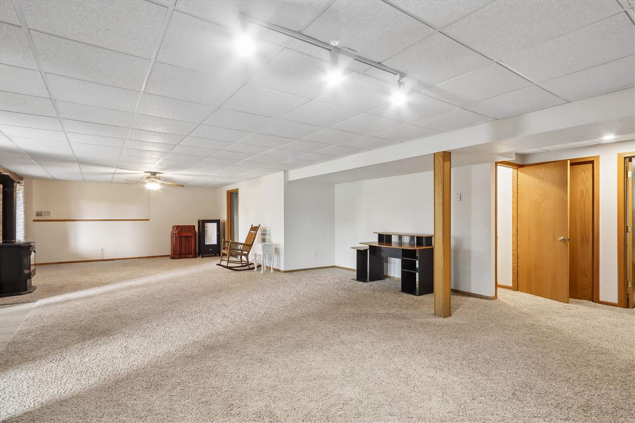 228 Scott Drive West Branch IA 52358
