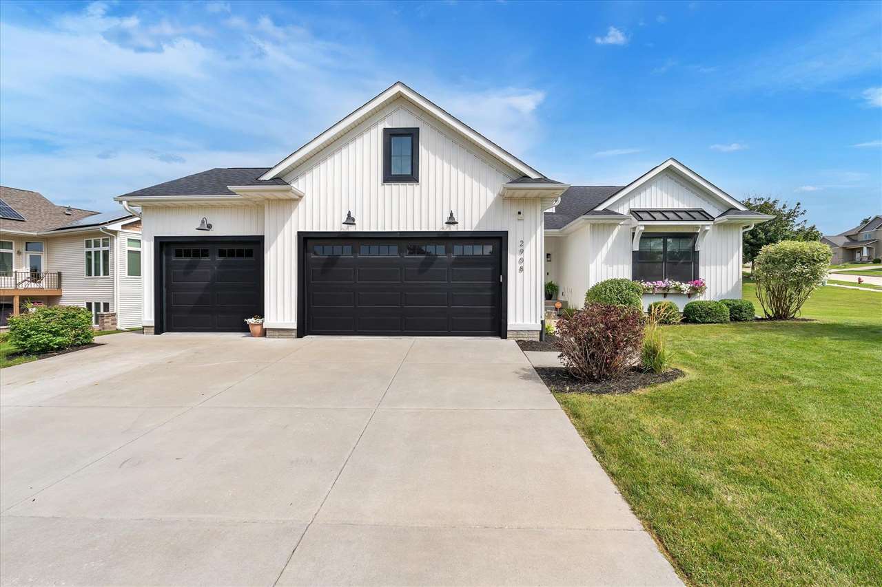 2908 Diamond Mil Circle Coralville IA 52241