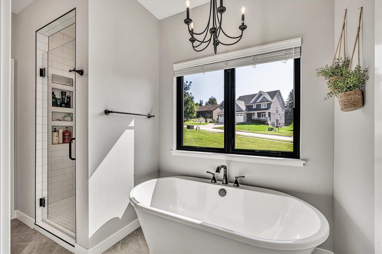 2908 Diamond Mil Circle Coralville IA 52241
