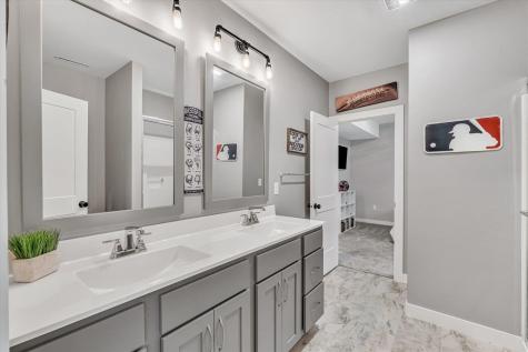2908 Diamond Mil Circle Coralville IA 52241