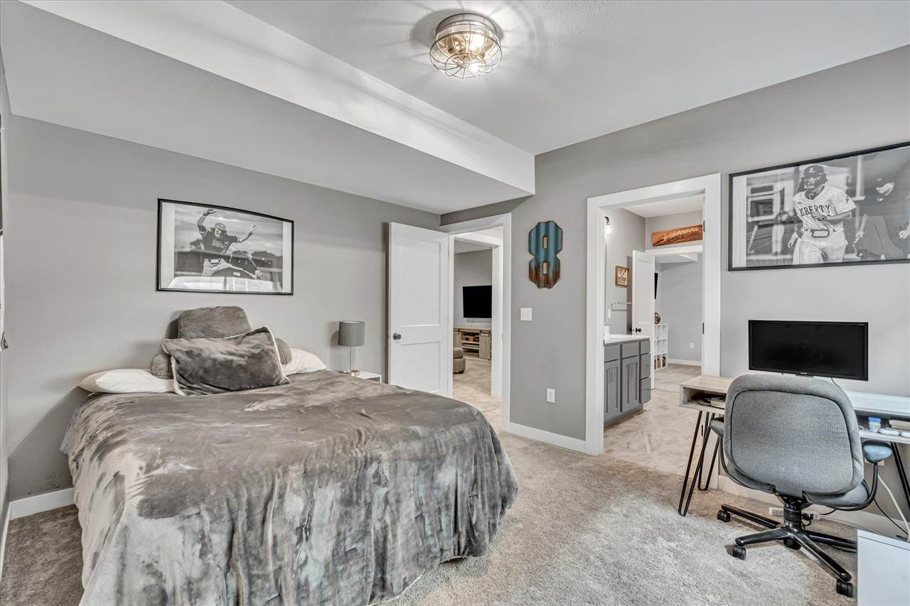 2908 Diamond Mil Circle Coralville IA 52241