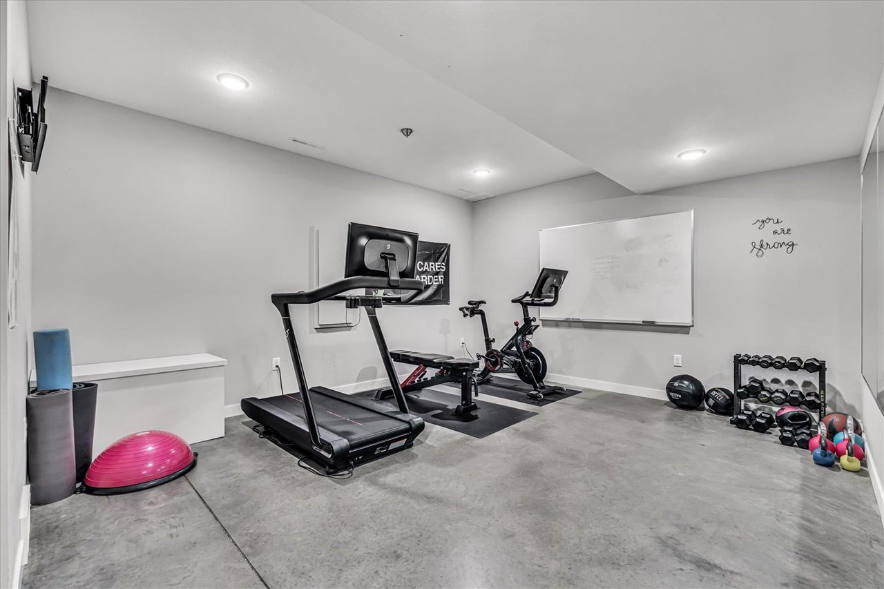 2908 Diamond Mil Circle Coralville IA 52241