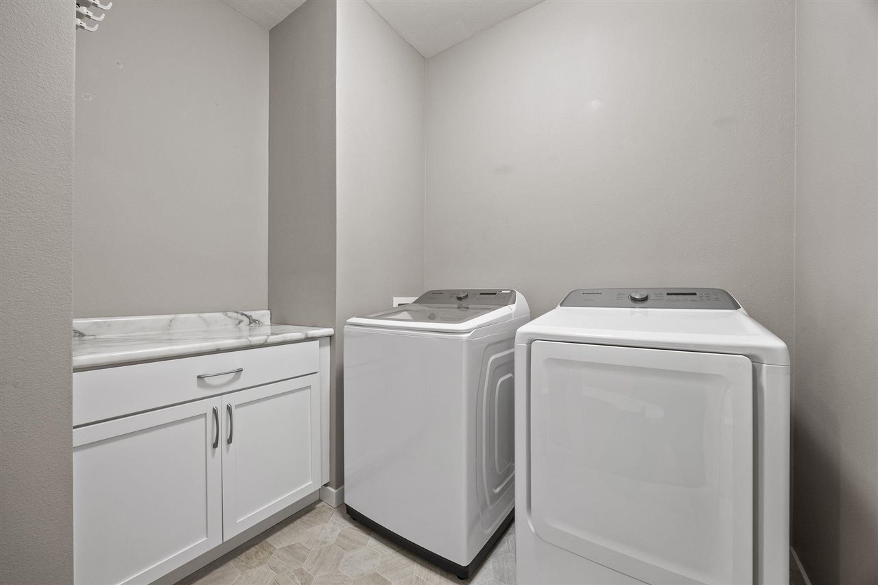 519 Ashton Drive NE Mt Vernon IA 52314