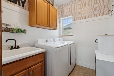 4035 Monarch Avenue Marion IA 52302