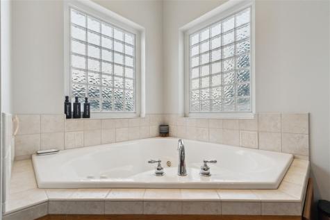 4035 Monarch Avenue Marion IA 52302