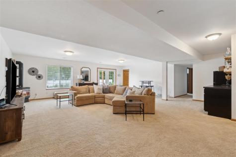 4035 Monarch Avenue Marion IA 52302