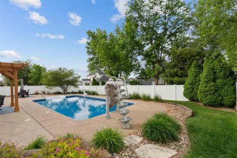 4035 Monarch Avenue Marion IA 52302