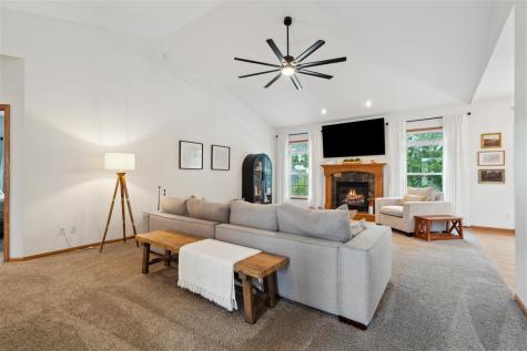 4035 Monarch Avenue Marion IA 52302