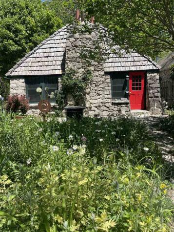 1322 Muscatine Avenue Iowa City IA 52240