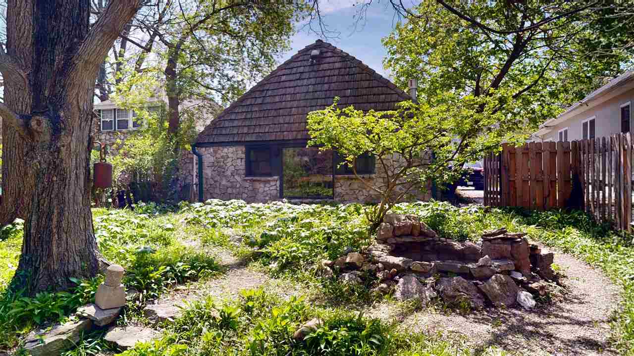 1322 Muscatine Avenue Iowa City IA 52240