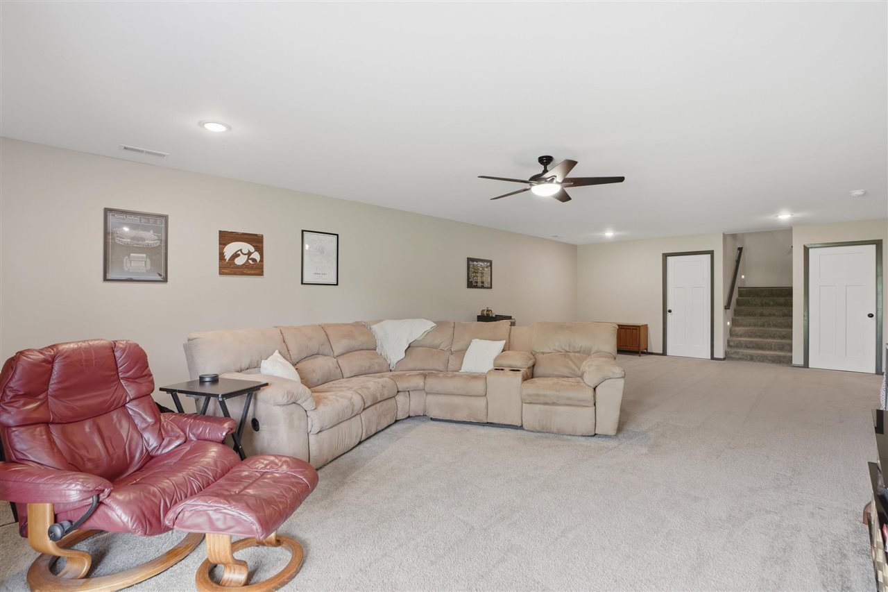 1408 Legend Drive Tiffin IA 52340