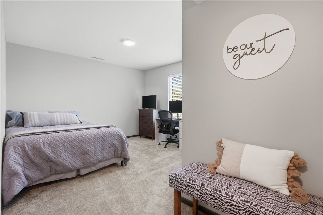 1408 Legend Drive Tiffin IA 52340