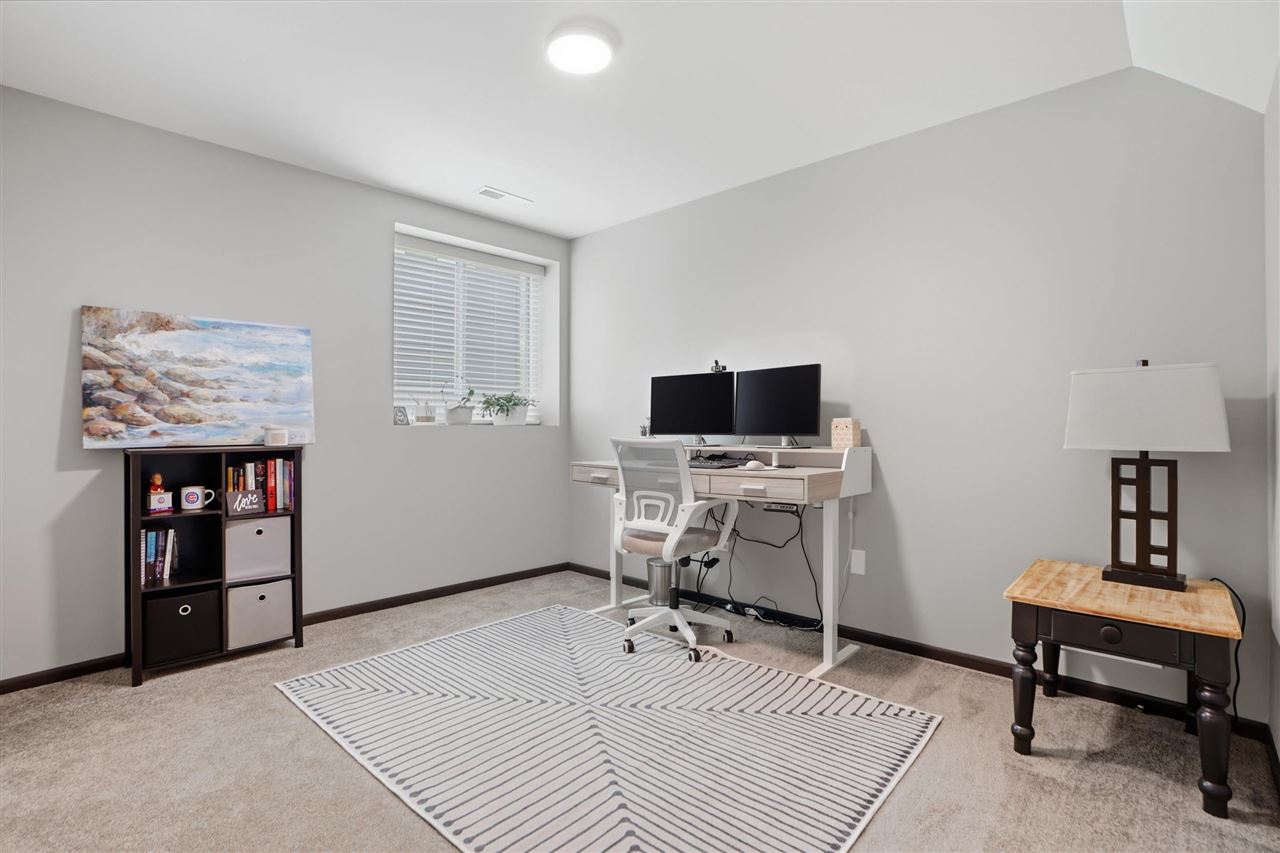 1408 Legend Drive Tiffin IA 52340