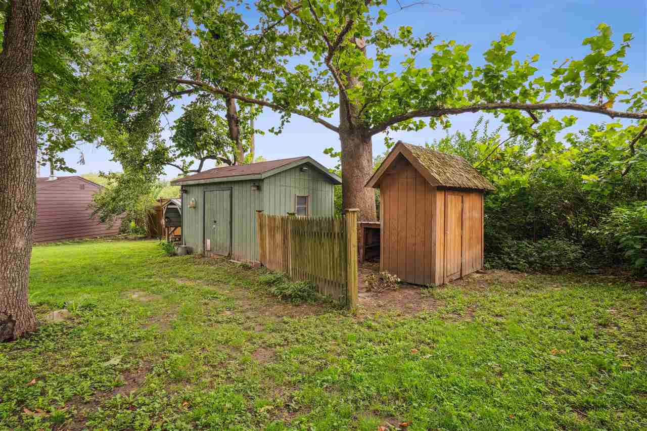 3801 Highway 382 Solon IA 52333