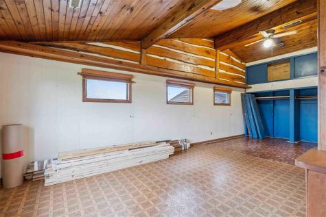 3801 Highway 382 Solon IA 52333