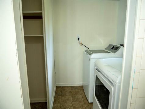 1320 N 6th Avenue Washington IA 52353
