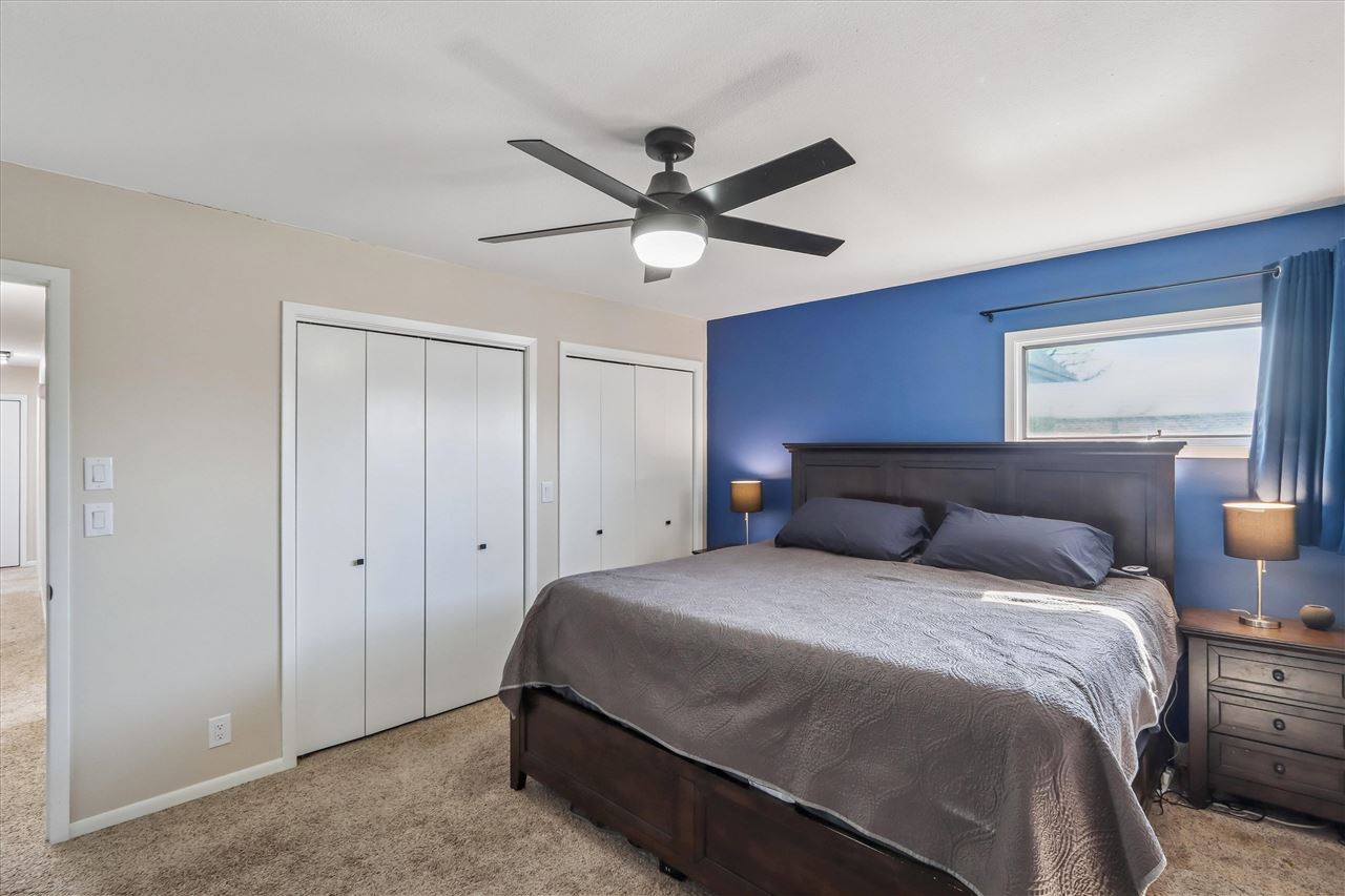 1009 16th Street Belle Plaine IA 52208