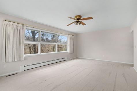 1021 Norwood Drive SE Cedar Rapids IA 52403