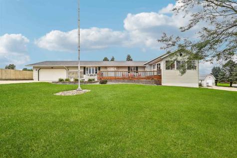 1505 Linn Delaware Road Coggon IA 52218