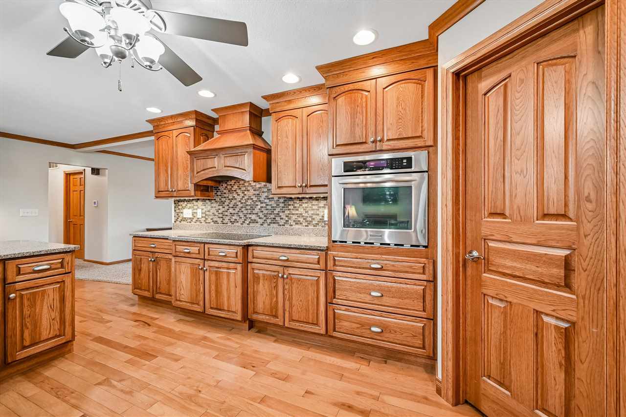 1505 Linn Delaware Road Coggon IA 52218