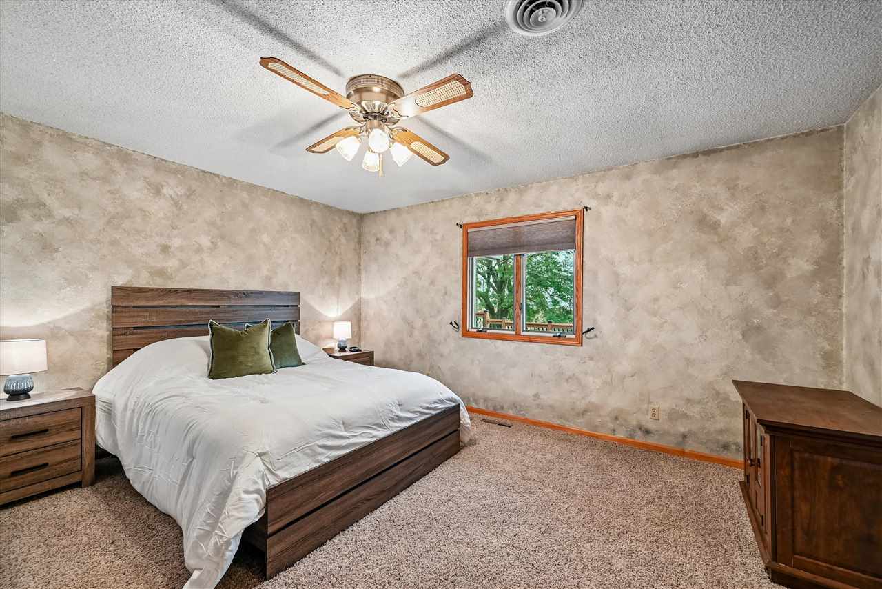 1505 Linn Delaware Road Coggon IA 52218