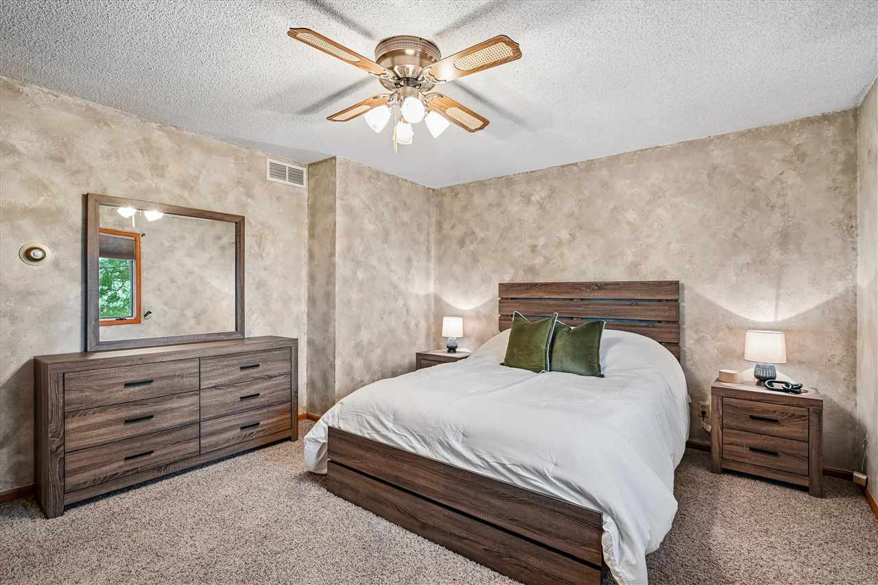 1505 Linn Delaware Road Coggon IA 52218