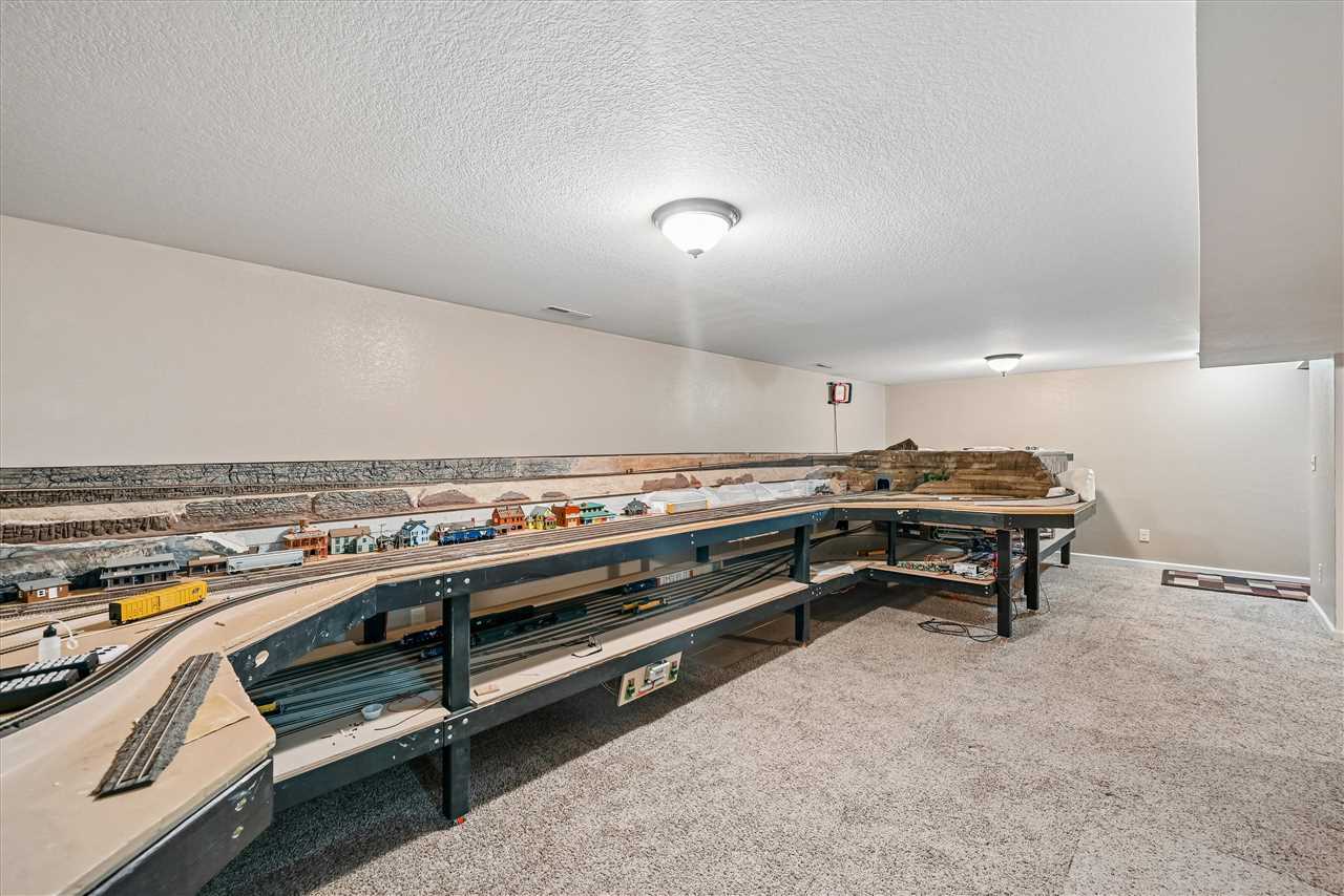 1505 Linn Delaware Road Coggon IA 52218