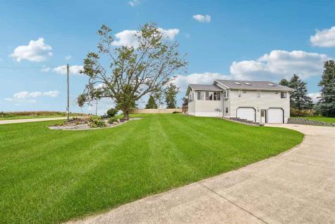 1505 Linn Delaware Road Coggon IA 52218