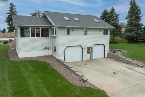 1505 Linn Delaware Road Coggon IA 52218