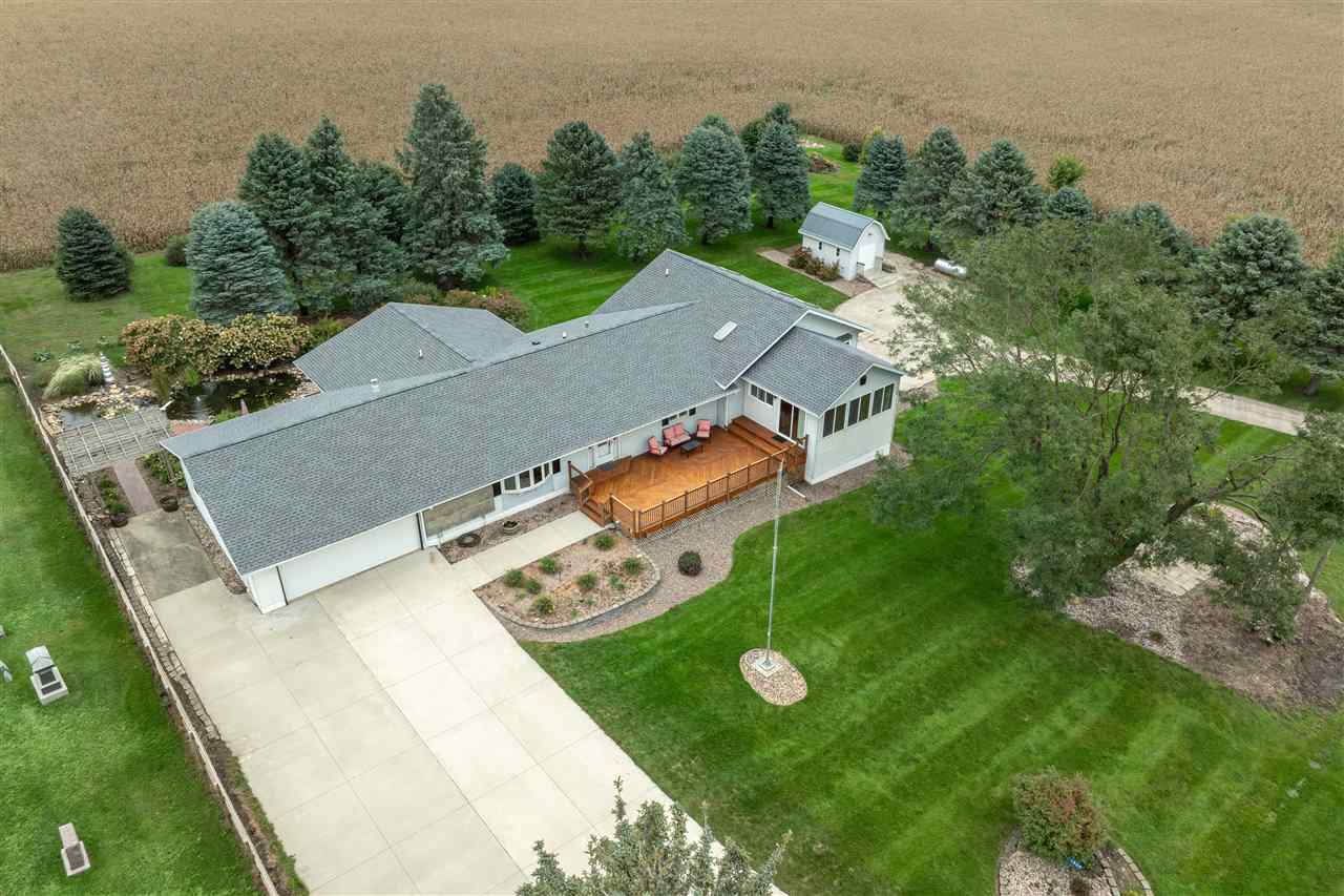 1505 Linn Delaware Road Coggon IA 52218