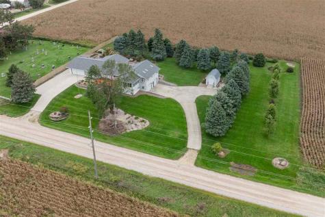 1505 Linn Delaware Road Coggon IA 52218