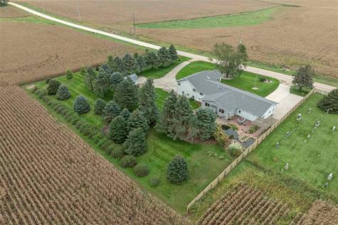 1505 Linn Delaware Road Coggon IA 52218