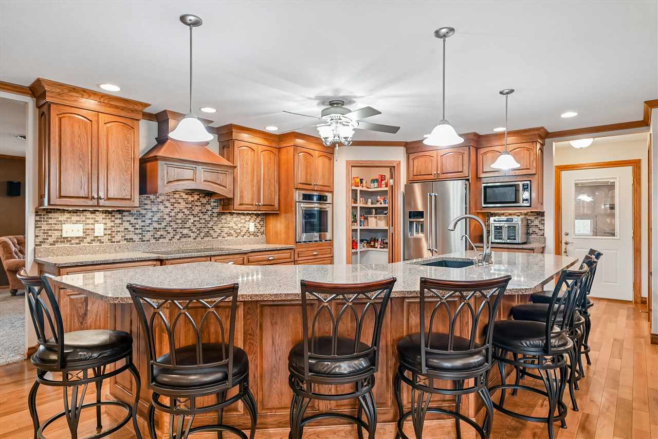 1505 Linn Delaware Road Coggon IA 52218