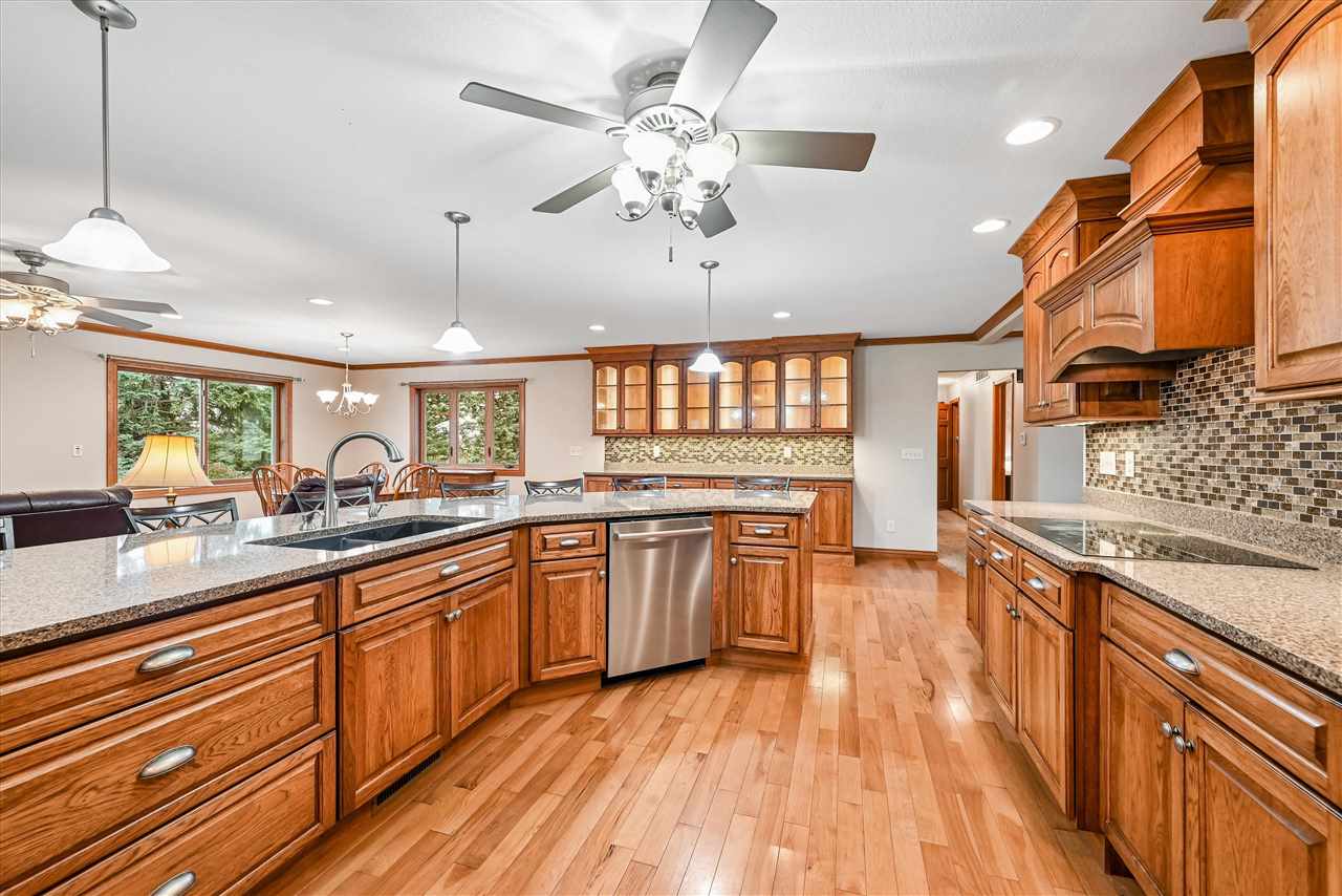 1505 Linn Delaware Road Coggon IA 52218