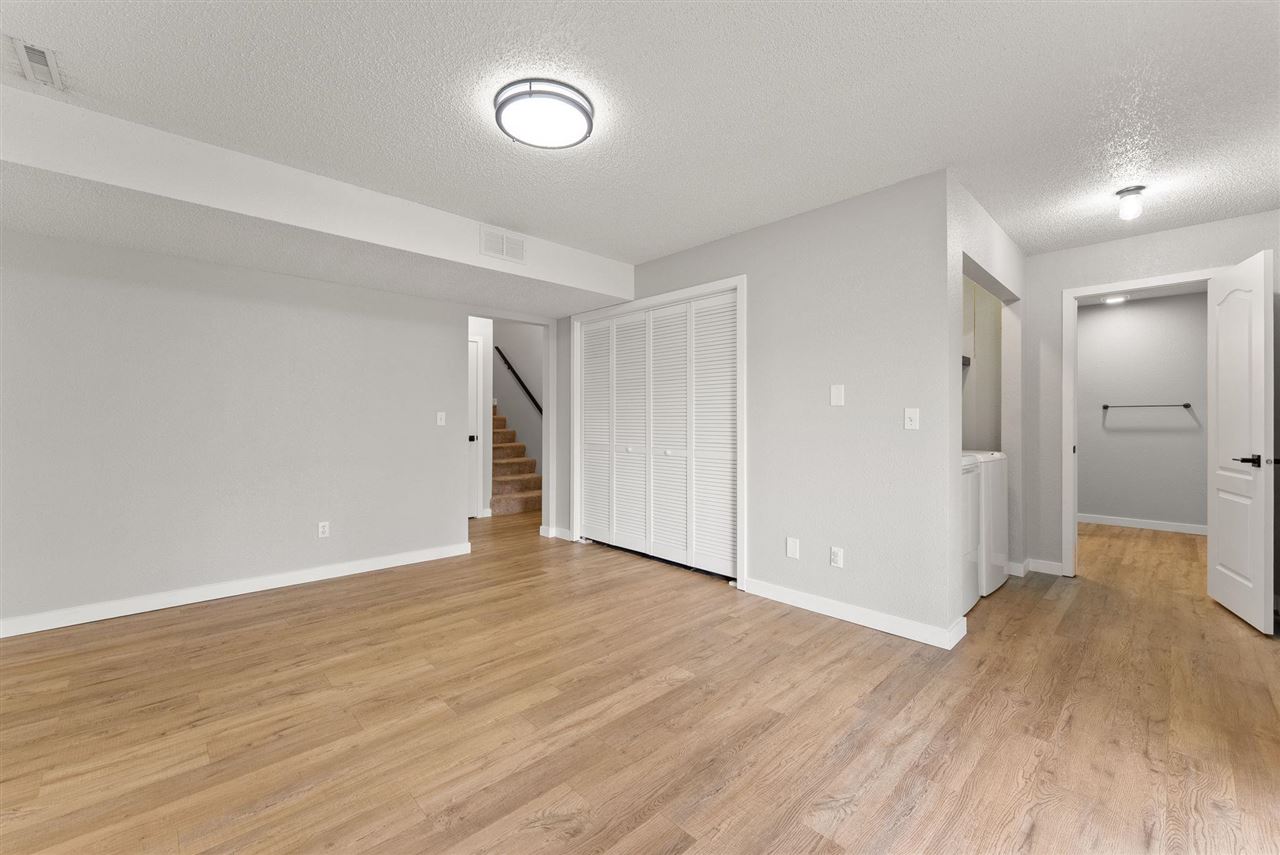 327 Parkview Court North Liberty IA 52317