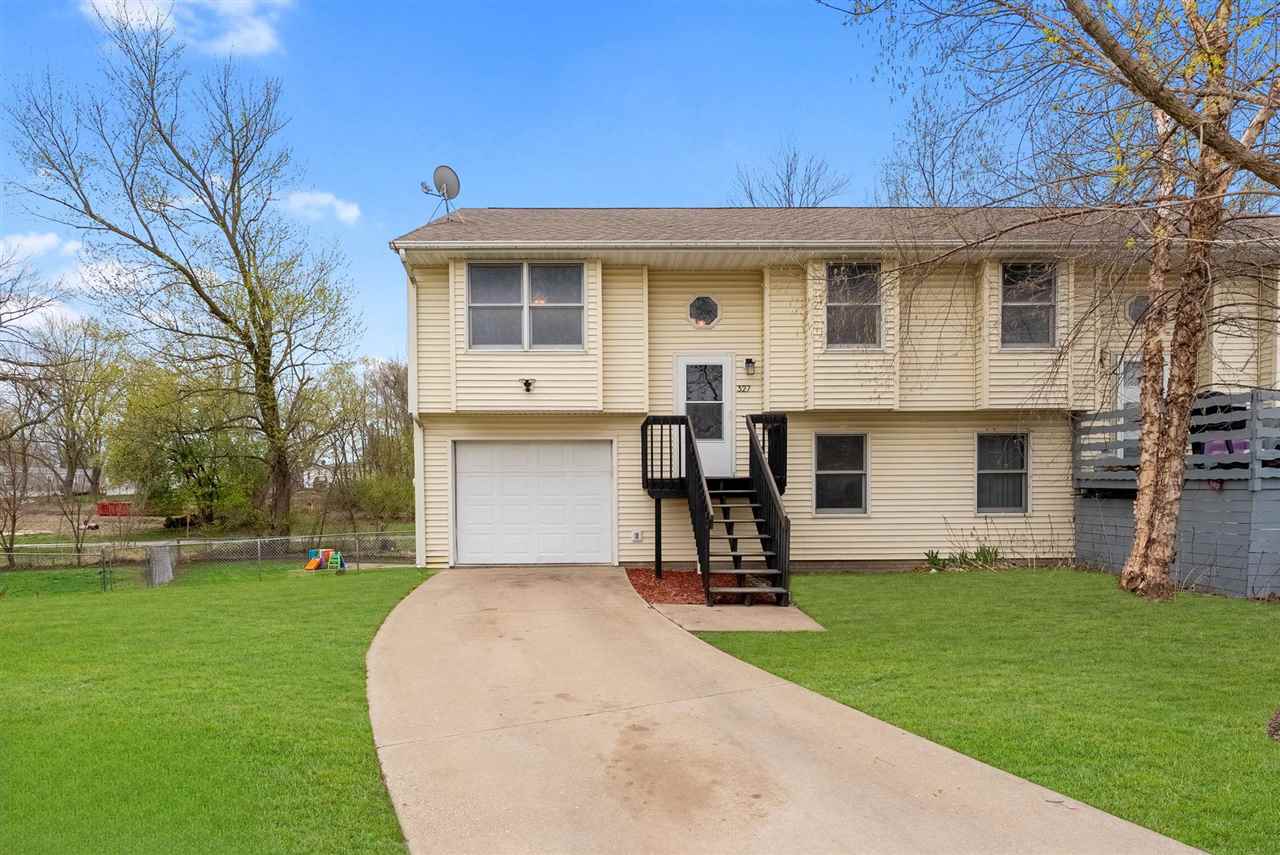 327 Parkview Court North Liberty IA 52317