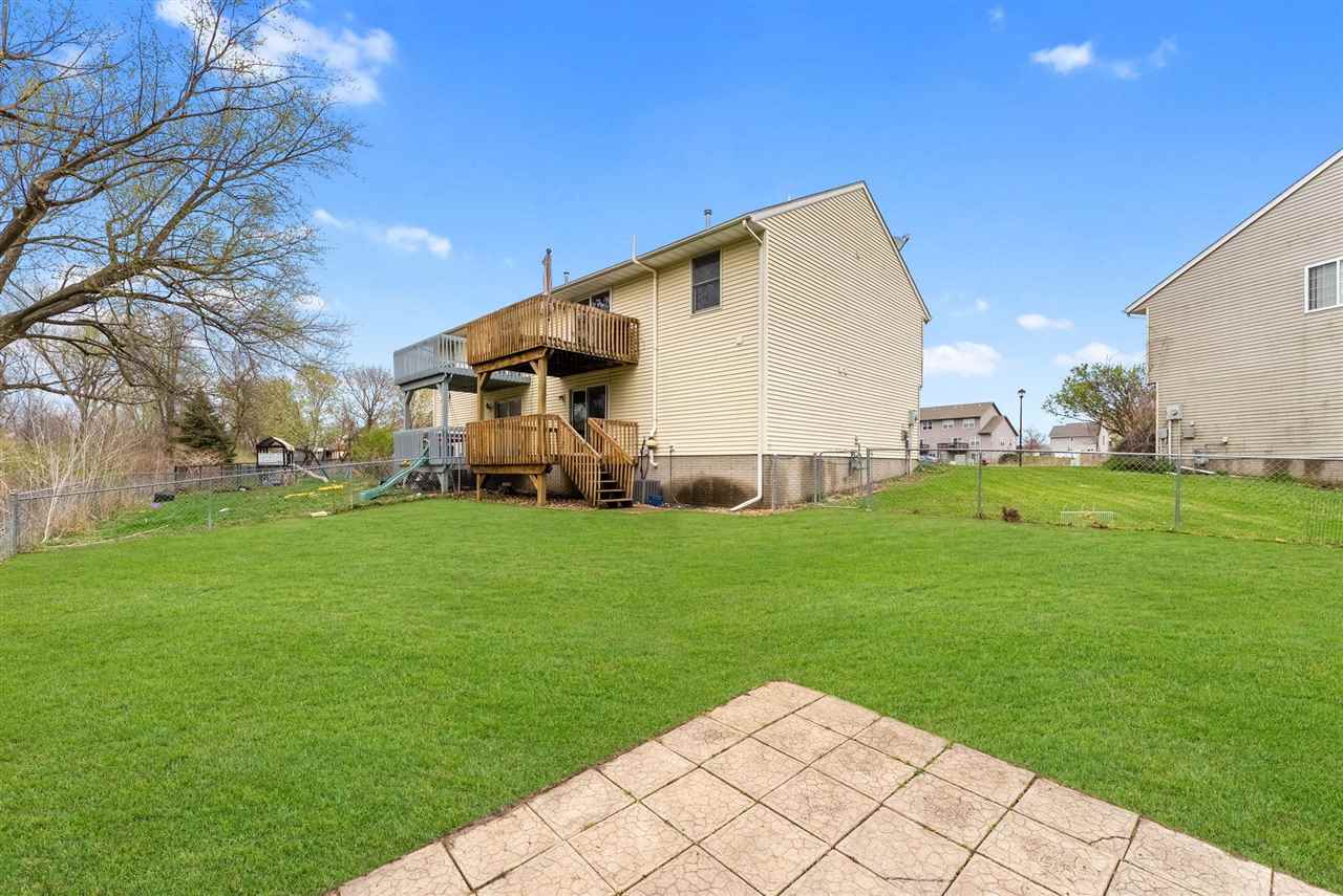327 Parkview Court North Liberty IA 52317