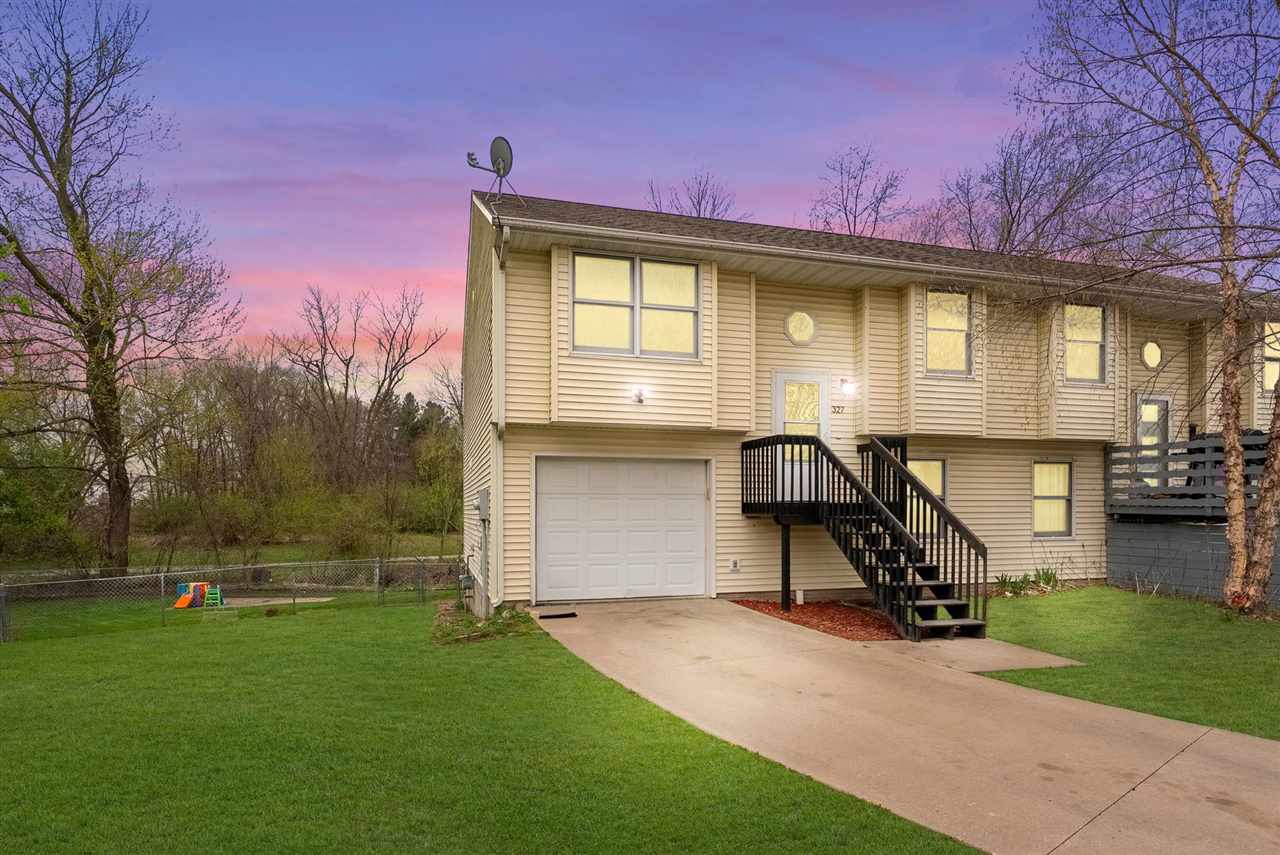 327 Parkview Court North Liberty IA 52317